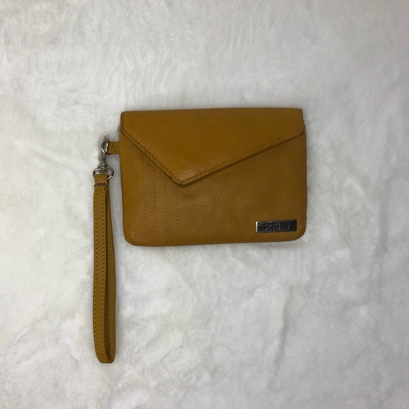 Kenneth Cole Reaction Wristlet - Picture 1 of 7